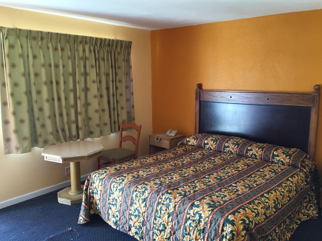 إنديو Western Sands Motel المظهر الخارجي الصورة