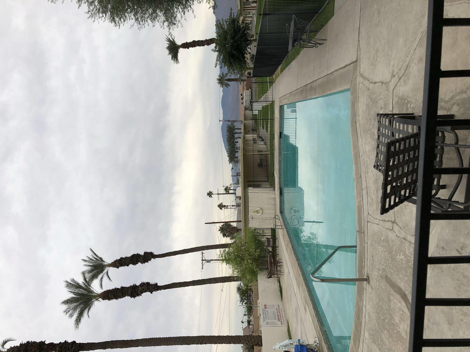 إنديو Western Sands Motel المظهر الخارجي الصورة